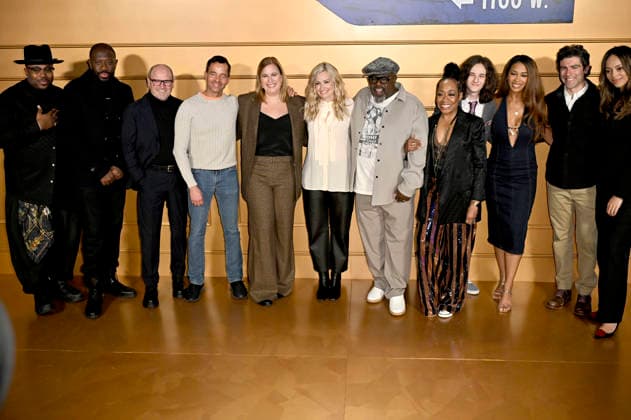 Marcel Spears, Sheaun McKinney, David Stapf, George Cheeks, Amy Reisenbach, Beth Behrs, Cedric the Entertainer, Tichina Arnold, Hank Greenspan, Skye Townsend, Max Greenfield and Amber Stevens at the season finale party for the CBS series The Neighborhood at the Radford Studio Center Los Angeles, 19 02 2026 Foto:xD.xStarbuckx xFuturexImagex neighborhood_6268