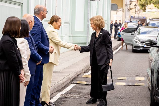 Queen Sofia is awarded an honorary doctorate by the University of Las Palmas de Gran Canaria Queen Sofia is awarded an honorary doctorate by the University of Las Palmas de Gran Canaria, on February 20, 2026, in Las Palmas de Gran Canaria, Las Palmas, Canary Islands Spain The appointment of Queen Sofia was approved on November 25, 2025 by the Senate of the ULPGC in recognition of her continued support of social, welfare and humanitarian initiatives, as well as her commitment to culture, science and education 20 FEBRUARY 2026 Europa Press Canary Islands 20 02 2026 Spain  Copyright: xEuropaxPressxCanariasx 7308927