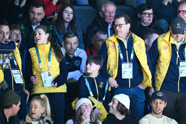 Winter Olympics - Swedish Royal Family At Ice Hockey Match Canada v Finland Princess Estelle, prince Oscar and prince Daniel of Sweden in the stands during the men s ice hockey semifinal between Canada and Finland during the 2026 Winter Olympics, in Milan, Italy on February 20, 2026. Photo by JMP ABACAPRESS.COM Milan Italy  Copyright: xJMP ABACAx