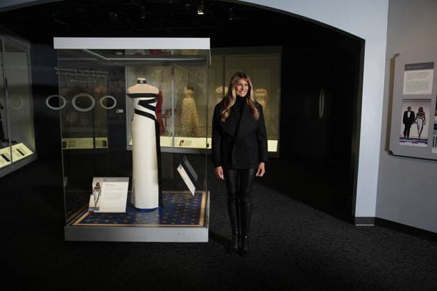 Melania Trump presents her Inaugural Gown - Washington US First Lady Melania Trump presents her 2025 inaugural gown to the Smithsonian First Ladies Collection at the National Museum of American History in Washington on February 20, 2026. The gown, designed by French American fashion and costume designer Herve Pierre, was worn by the First Lady during the 2025 inaugural balls. Photo by Yuri Gripas ABACAPRESS.COM Washington DC United States  Copyright: xGripasxYuri ABACAx