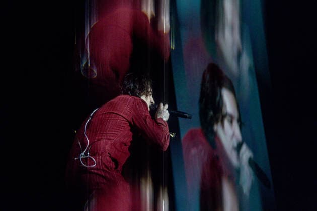 Ralphie Choo concert at the Movistar Arena The artist Ralphie Choo during a concert at the Movistar Arena, on February 20, 2026, in Madrid Spain The Madrid-born Juan Casado Fisac, artistically known as Ralphie Choo, offers a concert in which he mixes genres such as urban, bedroom pop and avant pop 20 FEBRUARY 2026 CONCERT MUSIC MUSIC MUSICIAN CONCI ARTIST SINGER ART ENTERTAINMENT CULTURE Madrid Madrid Spain  Copyright: xRicardoxRubiox 7310468
