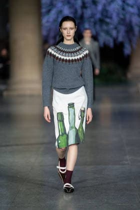 February 20, 2026, London, United Kingdom: A model walks the runway at the Mithridate show during London Fashion Week February 2026 at the Tate Britain London United Kingdom  - ZUMAs197 20260220_aaa_s197_258 Copyright: xLounisxTiarx