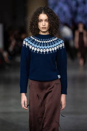 February 20, 2026, London, United Kingdom: A model walks the runway at the Mithridate show during London Fashion Week February 2026 at the Tate Britain London United Kingdom - ZUMAs197 20260220_aaa_s197_237 Copyright: xLounisxTiarx