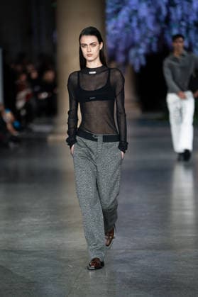 February 20, 2026, London, United Kingdom: A model walks the runway at the Mithridate show during London Fashion Week February 2026 at the Tate Britain London United Kingdom - ZUMAs197 20260220_aaa_s197_267 Copyright: xLounisxTiarx