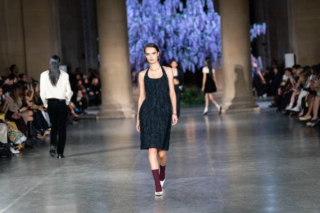 February 20, 2026, London, United Kingdom: A model walks the runway at the Mithridate show during London Fashion Week February 2026 at the Tate Britain London United Kingdom - ZUMAs197 20260220_aaa_s197_287 Copyright: xLounisxTiarx