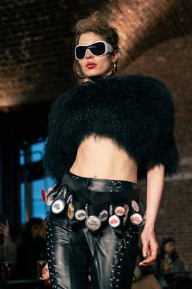 LFW - Sinead Gorey Runway A model walks the runway during the Sinead Gorey fashion show at Tate Britain during London Fashion Week held in London, United Kingdom on February 20, 2026. Photo by LounisPhotography ABACAPRESS.COM London United Kingdom  Copyright: xLounisPhotography ABACAx
