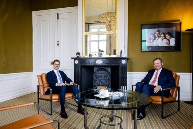 THE HAGUE King Willem-Alexander (R) and formateur Rob Jetten (D66) at Huis ten Bosch Palace. The D66 political leader has presented his final report to House of Representatives Speaker Thom van Campen and will be sworn in as Prime Minister in two days. PATRICK VAN KATWIJK POOL ANP netherlands out - belgium out  Copyright: xx x551352732x originalFilename: 551352732.jpg