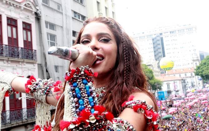 RECORD DATE NOT STATED Anitta s street party draws a huge crowd in downtown Rio de Janeiro. Rio de Janeiro (RJ), 21 02 2026 Carnival Anitta s bloco Singer Anitta parades with her bloco on the Preta Gil circuit, in downtown Rio, this Saturday (21). The trio featured Carlinhos Brown, as well as actresses Juliette, Mariana Ximenes, Rui Barbosa, David Brazil and Ariadna Arantes, who attended the parade. (Foto: Onofre Veras Thenews2 imago images) Anitta s street party draws a huge crowd in downtown Rio de Janeiro.  Copyright: xPicasax