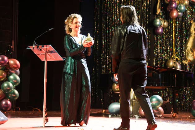 Tricia Tuttle and Celine Sciamma at the presentation of the 40 Teddy Award 2026 at the Berlinale 2026 76 Berlin International Film Festival at the Volksbühne Berlin, 20 02 2026 Foto:xB.xDummerx xFuturexImagex teddy_6205