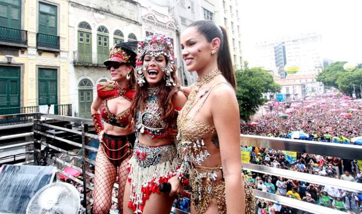 RECORD DATE NOT STATED Anitta s street party draws a huge crowd in downtown Rio de Janeiro. Rio de Janeiro (RJ), 21 02 2026 Carnival Anitta s bloco Singer Anitta parades with her bloco on the Preta Gil circuit, in downtown Rio, this Saturday (21). The trio featured Carlinhos Brown, as well as actresses Juliette, Mariana Ximenes, Rui Barbosa, David Brazil and Ariadna Arantes, who attended the parade. (Foto: Onofre Veras Thenews2 imago images) Anitta s street party draws a huge crowd in downtown Rio de Janeiro.  Copyright: xPicasax
