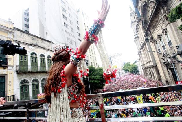 RECORD DATE NOT STATED Anitta s street party draws a huge crowd in downtown Rio de Janeiro. Rio de Janeiro (RJ), 21 02 2026 Carnival Anitta s bloco Singer Anitta parades with her bloco on the Preta Gil circuit, in downtown Rio, this Saturday (21). The trio featured Carlinhos Brown, as well as actresses Juliette, Mariana Ximenes, Rui Barbosa, David Brazil and Ariadna Arantes, who attended the parade. (Foto: Onofre Veras Thenews2 imago images) Anitta s street party draws a huge crowd in downtown Rio de Janeiro.  Copyright: xPicasax
