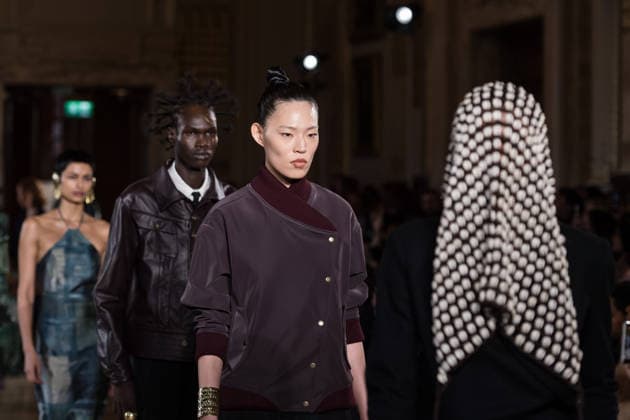 LABRUM AW26 Show at London Fashion Week LONDON, UNITED KINGDOM - FEBRUARY 21: Models walk the runway during LABRUM London Autumn Winter 2026 Threads of Osmosis show at London Fashion Week in London, United Kingdom on February 21, 2026. Wiktor Szymanowicz Anadolu London United Kingdom. Editorial use only. Please get in touch for any other usage.  Copyright: x2026xAnadoluxWiktorxSzymanowiczx