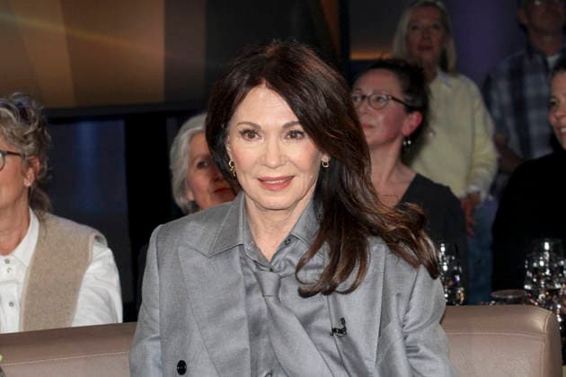 abb Iris Renate Dorothea Berben German actress guest on the NDR talk show , from the NDR 3 studio on Friday 20 02 2026 in Hamburg Hamburg Germany