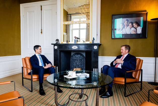 King receives Rob Jetten. The Hague, the Netherlands. 21 Feb 2026 King Willem-Alexander in conversation with Rob Jetten at Huis ten Bosch Palace. The political leader of D66 has handed over his final report to Speaker of the House Thom van Campen and will be sworn in as Prime Minister in two days. Den Haag Nederland  Copyright: xDPPA POOL PVKx