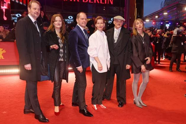 Berlinale Closing Gala Philipp Worm, Marisa Growaldt, Godehard Giese, Sandra Hüller, Markus Schleinzer, Caro Braun Red carpet for the closing gala of the 76th Berlinale at the Berlinale Palast, Berlin, date 21 02 2026 Copyright: xEventpress Kratschx
