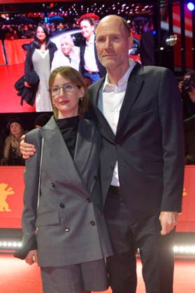 Lance Hammer with companion at the Closing Ceremony with Award Ceremony at the Berlinale 2026 76 Berlin International Film Festival in the Berlinale Palast Berlin, 21 02 2026 Foto:xM.xBehrensx xFuturexImagex closing_6281