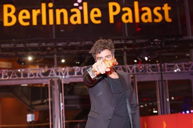 Berlinale Award Winner 2026 Ilker Catak Winner of the Golden Bear of the 76th Berlinale at the Berlinale Palast, Berlin, date 21 02 2026 Copyright: xEventpress Kratschx
