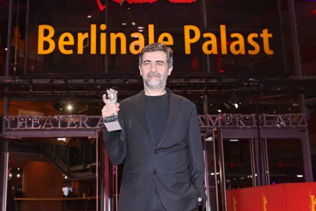 Berlinale Award Winner 2026 Emin Alper Winner of the Silver Bear of the 76th Berlinale at the Berlinale Palast, Berlin, date 21 02 2026 Copyright: xEventpress Kratschx