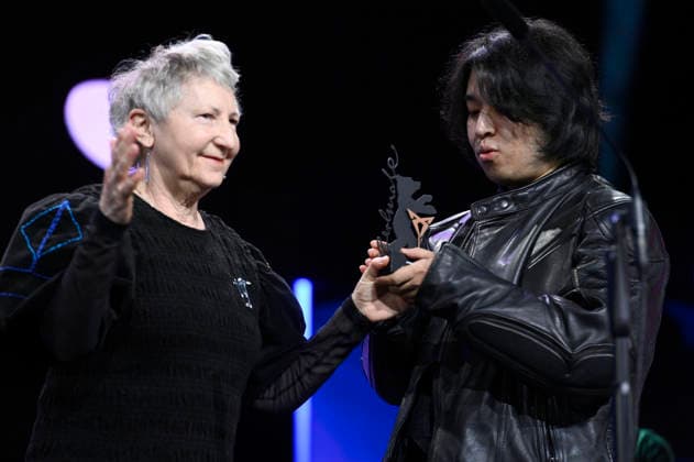 Gabriele Stötzer and Jingkai Qu with the Berlinale Shorts Cupra Filmmaker Award for Di san xian Kleptomania at the Closing Ceremony with Award Ceremony at the Berlinale 2026 76 Berlin International Film Festival in the Berlinale Palast Berlin, 21 02 2026 Foto:xN.xKubelkax xFuturexImagex closing_6325