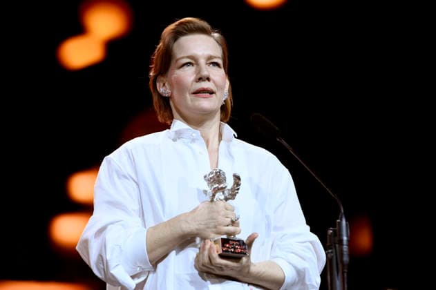 Sandra Hüller with the Silver Bear for Best Actress in Rose at the Closing Ceremony and Award Ceremony at the Berlinale 2026 76 Berlin International Film Festival in the Berlinale Palast Berlin, 21 02 2026 Foto:xN.xKubelkax xFuturexImagex closing_6358