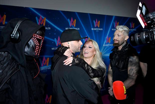 MALMÖ, SWEDEN 20260221 Smash Into Pieces, Apoc, singer Chris Adam with his girlfriend Lisa Stalstierna and Benjamin Jennebo at the afterparty after round 4 of Melodifestivalen 2026 in Malmö Arena on Saturday MALMÖ SWEDEN x50090x  Copyright: xJohanxNilsson TTx MELODIFESTIVALEN 2026 MALMÖ lVLbAQA-TZs