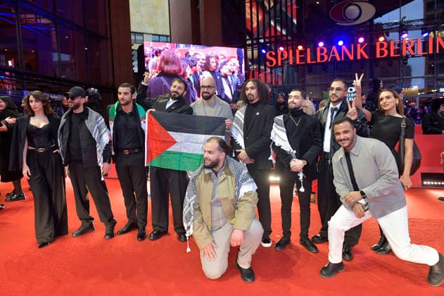 Salah Issaad, Sofiane Zermani, Taqiyeddine Issaad, Abdallah Alkhatib and team at the Closing Ceremony with Award Ceremony at the Berlinale 2026 76 Berlin International Film Festival in the Berlinale Palast Berlin, 21 02 2026 Foto:xM.xBehrensx xFuturexImagex closing_6396