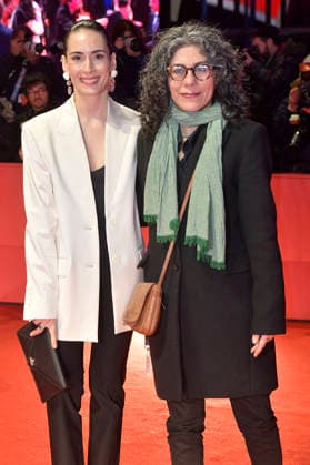 Melisa Sözen and Mahnaz Mohammadi at the Closing Ceremony with Award Ceremony at the Berlinale 2026 76 Berlin International Film Festival in the Berlinale Palast Berlin, 21 02 2026 Foto:xM.xBehrensx xFuturexImagex closing_6402