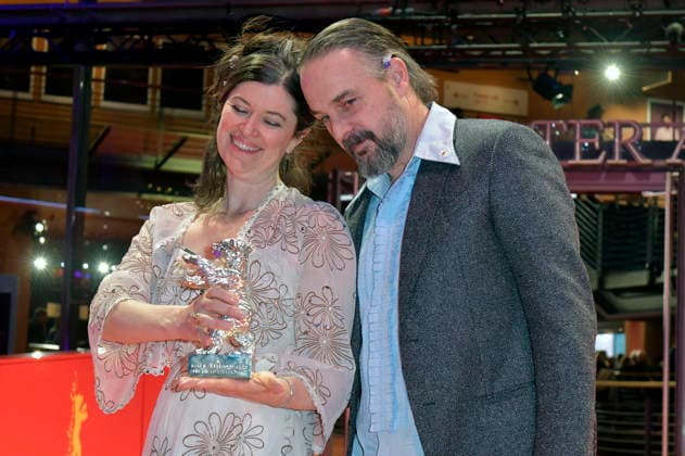 Anna Fitch and Banker White with the Silver Bear for Outstanding Artistic Achievement for Yo Love is a Rebellious Bird after the Closing Ceremony and Award Ceremony at the Berlinale 2026 76 Berlin International Film Festival in the Berlinale Palast Berlin, 21 02 2026 Foto:xM.xBehrensx xFuturexImagex closing_6409