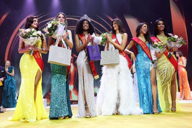fourth runner up Catherine Choquet, first runner up Justine Tack, Miss Belgiums 2026 Olga Lombardo, second runner up Aicha Verheye, third runner up Calistee Kalaycioglu and fifth runner up Camilia Martinez pictured during the Miss Belgium 2026 beauty contest, at the Plopsa Theatre, in Plopsaland amusement park, Saturday 21 February 2026 in Adinkerke, De Panne.  KURTxDESPLENTER 164482512