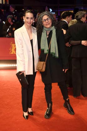 Melisa Sözen and Mahnaz Mohammadi at the Closing Ceremony with Award Ceremony at the Berlinale 2026 76 Berlin International Film Festival in the Berlinale Palast Berlin, 21 02 2026 Foto:xC.xNiehausx xFuturexImagex closing_6429