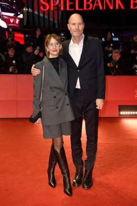 Lance Hammer with companion at the Closing Ceremony with Award Ceremony at the Berlinale 2026 76 Berlin International Film Festival in the Berlinale Palast Berlin, 21 02 2026 Foto:xC.xNiehausx xFuturexImagex closing_6430