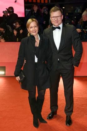 Carsten Schneider with companion at the Closing Ceremony with Award Ceremony at the Berlinale 2026 76 Berlin International Film Festival in the Berlinale Palast Berlin, 21 02 2026 Foto:xC.xNiehausx xFuturexImagex closing_6431