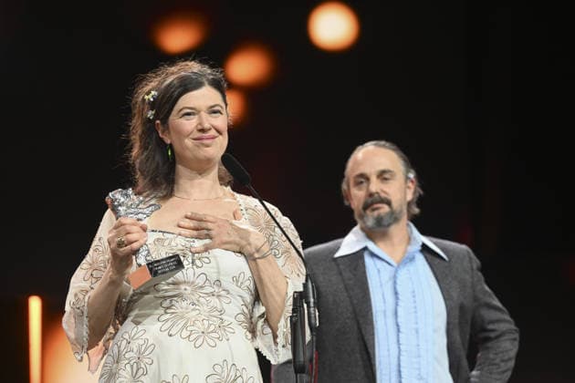 76th Berlin International Film Festival BERLIN, GERMANY – FEBRUARY 21: Anna Fitch and Banker White receive the Silver Bear Award for Best Artistic Contribution for their film Yo (Love is a Rebellious Bird) during the 76th International Berlin International Film Festival (Berlinale) in Berlin, Germany on February 21, 2026. Halil Sagirkaya Anadolu Berlin Germany. Editorial use only. Please get in touch for any other usage.  Copyright: x2026xAnadoluxHalilxSagirkayax