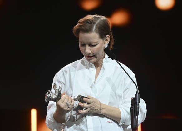 76th Berlin International Film Festival BERLIN, GERMANY - FEBRUARY 21: Sandra Huller receives the Silver Bear Award for Best Actress for her role in Rose during the 76th International Berlin International Film Festival (Berlinale) in Berlin, Germany on February 21, 2026. Halil Sagirkaya Anadolu Berlin Germany. Editorial use only. Please get in touch for any other usage.  Copyright: x2026xAnadoluxHalilxSagirkayax