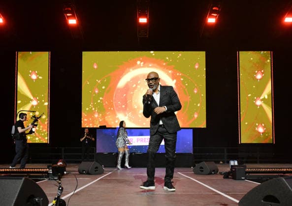 21 02 2026, xlakx, Entertainment, 90s Super Show v l Mr President Delroy Rennalls Lazy Dee 90s Super Show at the Uber Arena Berlin Berlin Daniel Lakomski