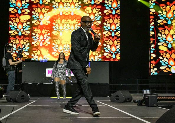 21 02 2026, xlakx, Entertainment, 90s Super Show v l Mr President Delroy Rennalls Lazy Dee 90s Super Show at the Uber Arena Berlin Berlin Daniel Lakomski