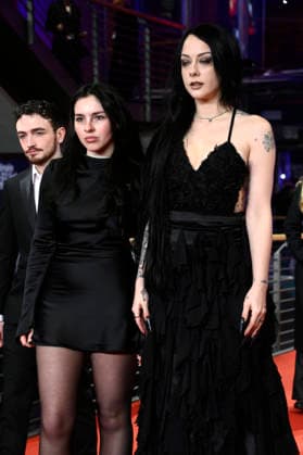Caolan O Gorman, Safiya Benaddi and Alessa Savage at the Closing Ceremony with Award Ceremony at the Berlinale 2026 76 Berlin International Film Festival in the Berlinale Palast Berlin, 21 02 2026 Foto:xN.xKubelkax xFuturexImagex closing_6483
