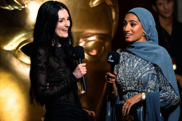 February 21, 2026, London, United Kingdom: Posy Sterling (L) attends the Nominees Party for the EE BAFTA Film Awards 2026 at the National Portrait Gallery. London United Kingdom  - ZUMAs197 20260221_aaa_s197_263 Copyright: xLounisxTiarx
