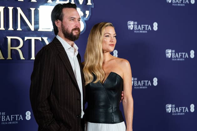 February 21, 2026, London, United Kingdom: Danny Fujikawa (L) and Kate Hudson (R) attend the Nominees Party for the EE BAFTA Film Awards 2026 at the National Portrait Gallery. London United Kingdom  - ZUMAs197 20260221_aaa_s197_291 Copyright: xLounisxTiarx
