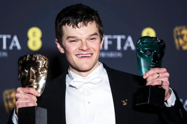 Robert Aramayo with the awards for Best Leading Actor in I Swear and Best Newcomer Actor at the BAFTA Film Awards 2026 79th British Academy Film Awards at the Royal Festival Hall London, 22 02 2026 Foto:xJ.xEdwardsx xFuturexImagex bafta_6206