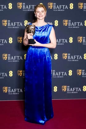 Jessie Buckley with the award for Best Actress in a Leading Role in Hamnet at the BAFTA Film Awards 2026 79th British Academy Film Awards at the Royal Festival Hall London, 22 02 2026 Foto:xJ.xEdwardsx xFuturexImagex bafta_6216