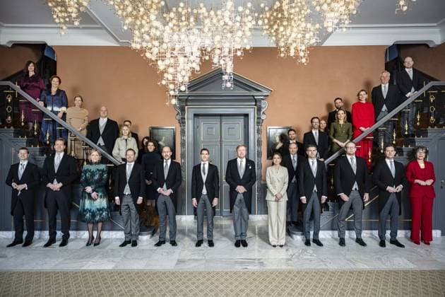News Themen der Woche KW09 THE HAGUE Members of the recently sworn-in Jetten cabinet pose with King Willem-Alexander for a photo at Huis ten Bosch Palace. KOEN VAN WEEL POOL ANP netherlands out - belgium out  Copyright: xx x551543354x originalFilename: 551543354.jpg