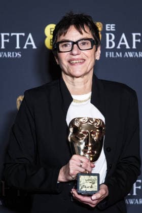 EE BAFTA Film Awards 2026 on Sunday 22 February 2026 Clare Binns poses in the press room at the EE BAFTA Film Awards 2026 on Sunday 22 February 2026 at Royal Festival Hall, London. Clare Binns is pictured with the award for Outstanding British Contribution to Cinema., Credit:Julie Edwards Avalon  Copyright: xJuliexEdwardsx xAvalonx 1077608581