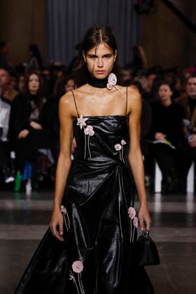Erdem Fashion Show Ready to Wear Collection Fall Winter 2026 2027 during London Fashion Week LFW February 22nd, 2026 Erdem Fashion Show Ready to Wear Fall Winter 2026 2027 Collection during London Fashion Week LFW February 22nd, 2026 London United Kingdom  Copyright: xAgencex xBestimagexAgencex xBestimagex