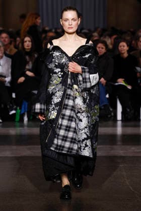 Erdem Fashion Show Ready to Wear Collection Fall Winter 2026 2027 during London Fashion Week LFW February 22nd, 2026 Erdem Fashion Show Ready to Wear Fall Winter 2026 2027 Collection during London Fashion Week LFW February 22nd, 2026 London United Kingdom  Copyright: xAgencex xBestimagexAgencex xBestimagex
