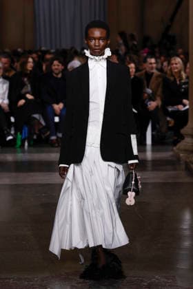Erdem Fashion Show Ready to Wear Collection Fall Winter 2026 2027 during London Fashion Week LFW February 22nd, 2026 Erdem Fashion Show Ready to Wear Fall Winter 2026 2027 Collection during London Fashion Week LFW February 22nd, 2026 London United Kingdom  Copyright: xAgencex xBestimagexAgencex xBestimagex