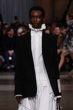Erdem Fashion Show Ready to Wear Collection Fall Winter 2026 2027 during London Fashion Week LFW February 22nd, 2026 Erdem Fashion Show Ready to Wear Fall Winter 2026 2027 Collection during London Fashion Week LFW February 22nd, 2026 London United Kingdom  Copyright: xAgencex xBestimagexAgencex xBestimagex