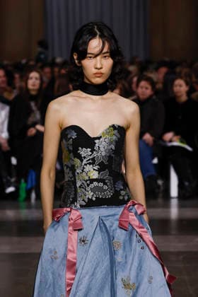 Erdem Fashion Show Ready to Wear Collection Fall Winter 2026 2027 during London Fashion Week LFW February 22nd, 2026 Erdem Fashion Show Ready to Wear Fall Winter 2026 2027 Collection during London Fashion Week LFW February 22nd, 2026 London United Kingdom  Copyright: xAgencex xBestimagexAgencex xBestimagex