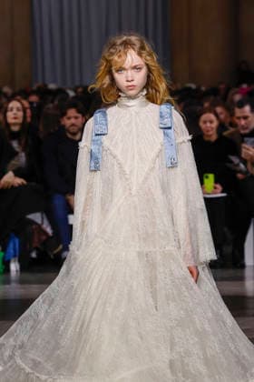 Erdem Fashion Show Ready to Wear Collection Fall Winter 2026 2027 during London Fashion Week LFW February 22nd, 2026 Erdem Fashion Show Ready to Wear Fall Winter 2026 2027 Collection during London Fashion Week LFW February 22nd, 2026 London United Kingdom  Copyright: xAgencex xBestimagexAgencex xBestimagex