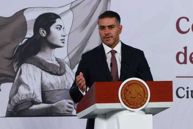 Secretary of Security and Citizen Protection, Omar Garcia Harfuch speaks during a news conference about the death of Nemesio Oseguera, know El Mencho, leader of the Jalisco Nueva Generacion Cartel, during an operation in Tapalpa, Jalisco, which sparked roadblocks and vehicle burnings in various parts of the country. on February 23, 2026 in Mexico City, Mexico. Mexico City Mexico - ZUMAe321 20260223_zia_e321_020 Copyright: xCarlosxSantiagox